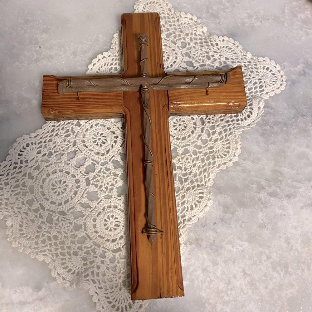 Cross vintage handmade nails and wire on pine MCM 14 by 10 Jesus Christi…